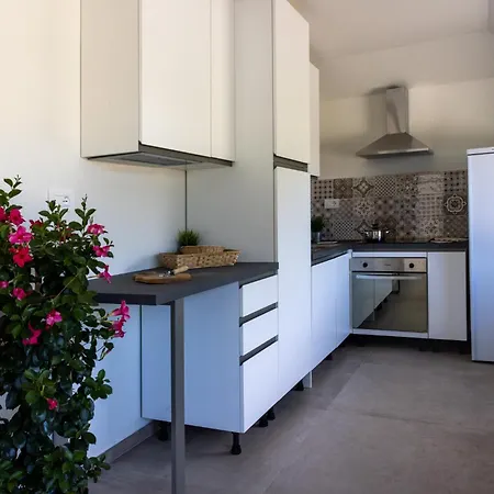 Manor House * Αόστα