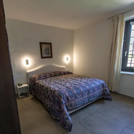 Manor House * Αόστα