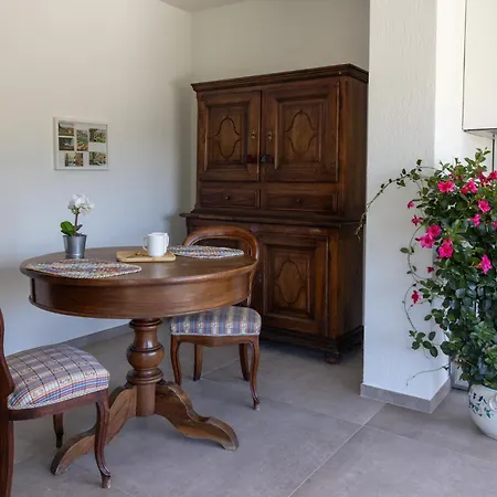 Manor House Apartamento Aosta